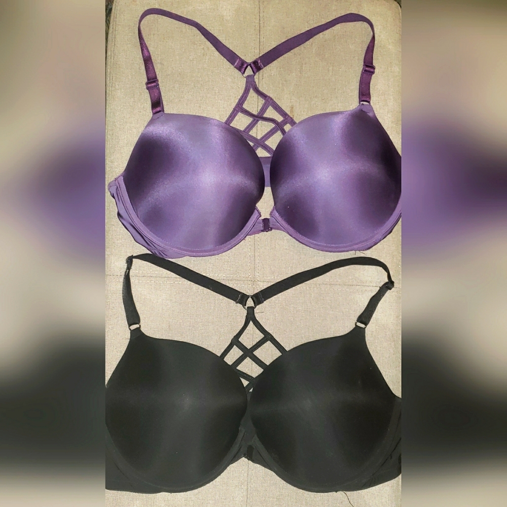 Victoria's Secret Set of 2 Front closure bras, Size 38D, Black and Purple